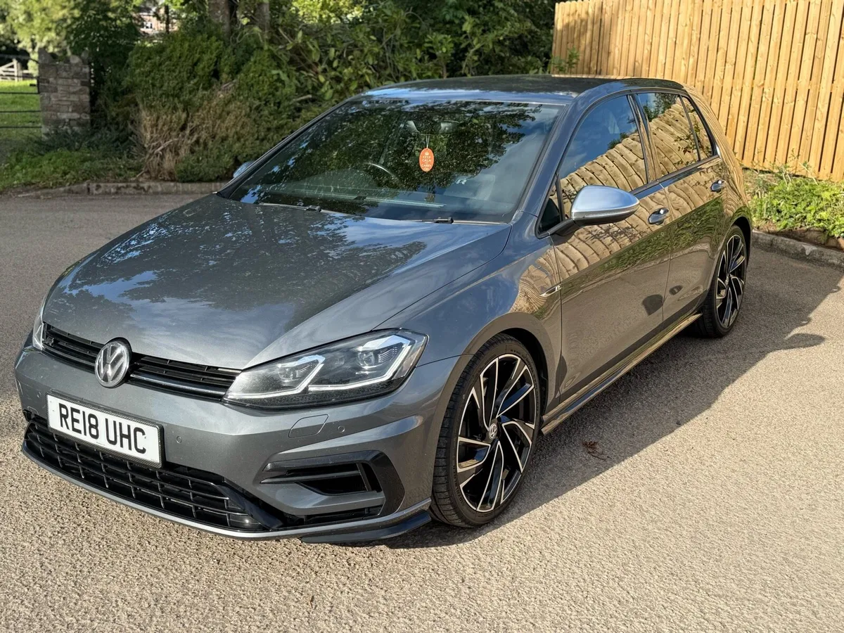 2018 Volkswagen Golf R  DSG - Image 3