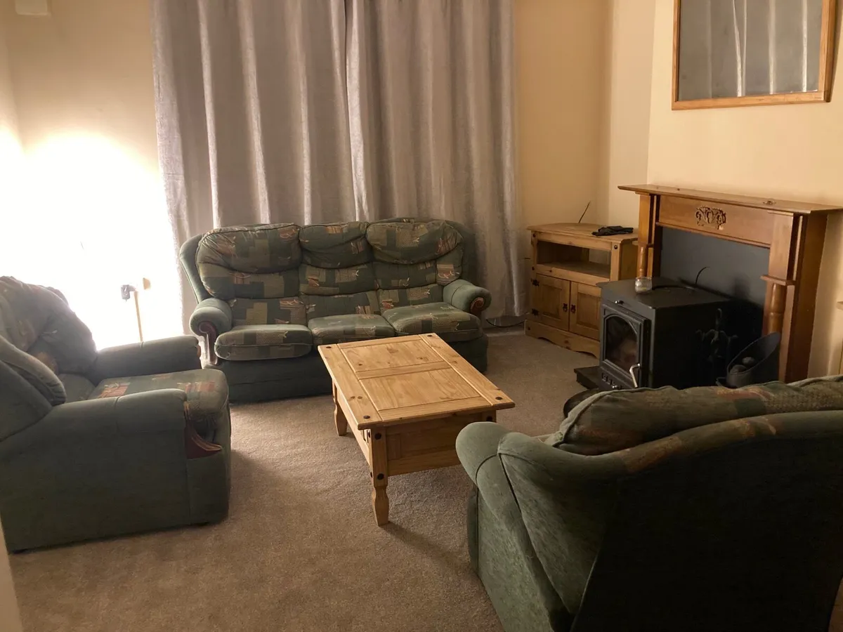 Couch & Reclining Armchairs - Image 1