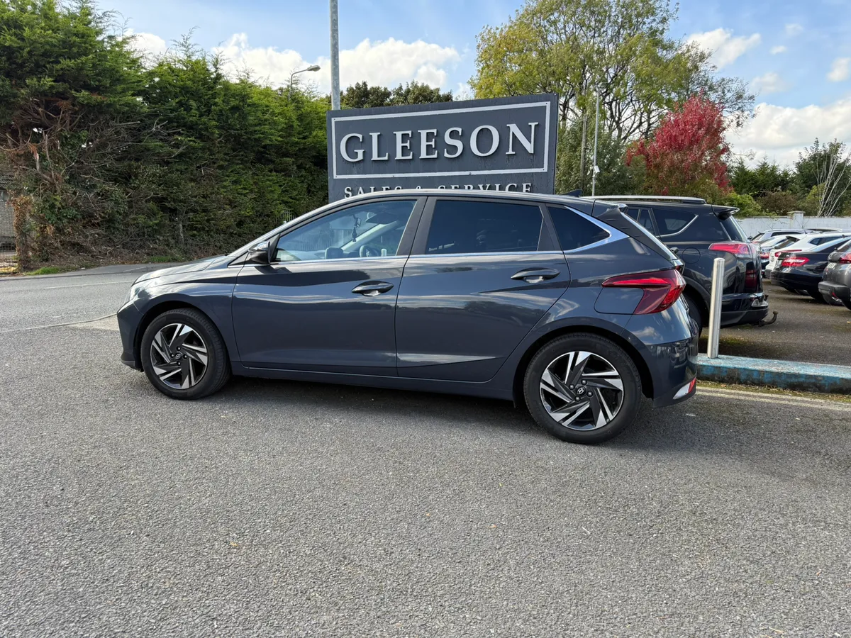 2021 Hyundai i20 1.2 Deluxe Plus - Only 22K Kms - Image 2