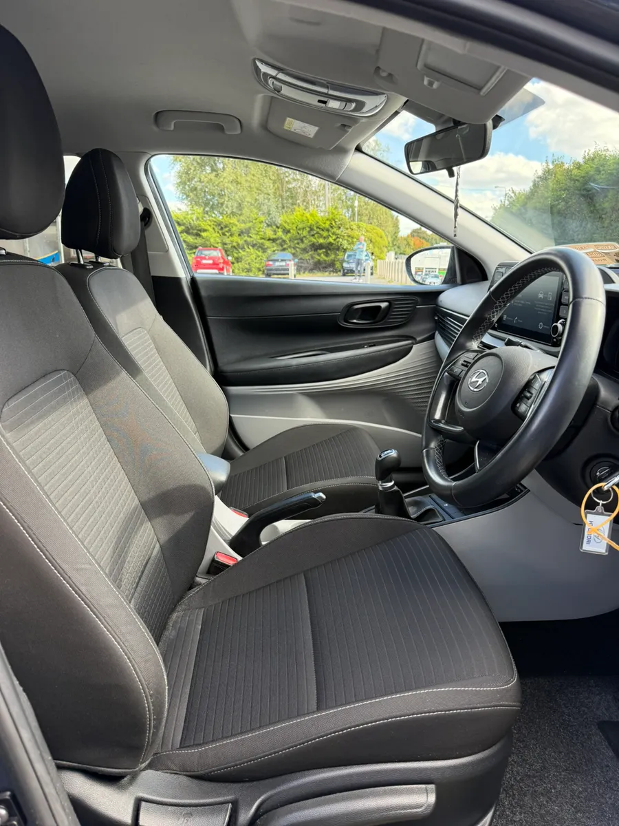2021 Hyundai i20 1.2 Deluxe Plus - Only 22K Kms - Image 3