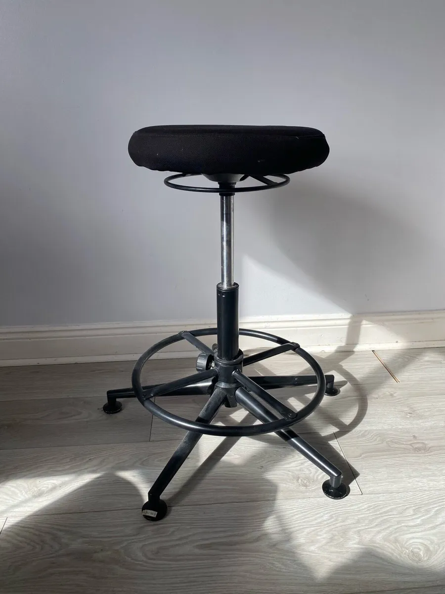 Office Adjustable Stool - Habitat Fia Black - Image 3