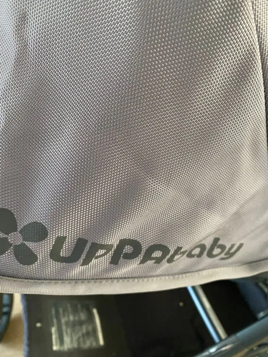 Uppababy VISTA Pushchair & Pram, Pascal Grey - Image 1
