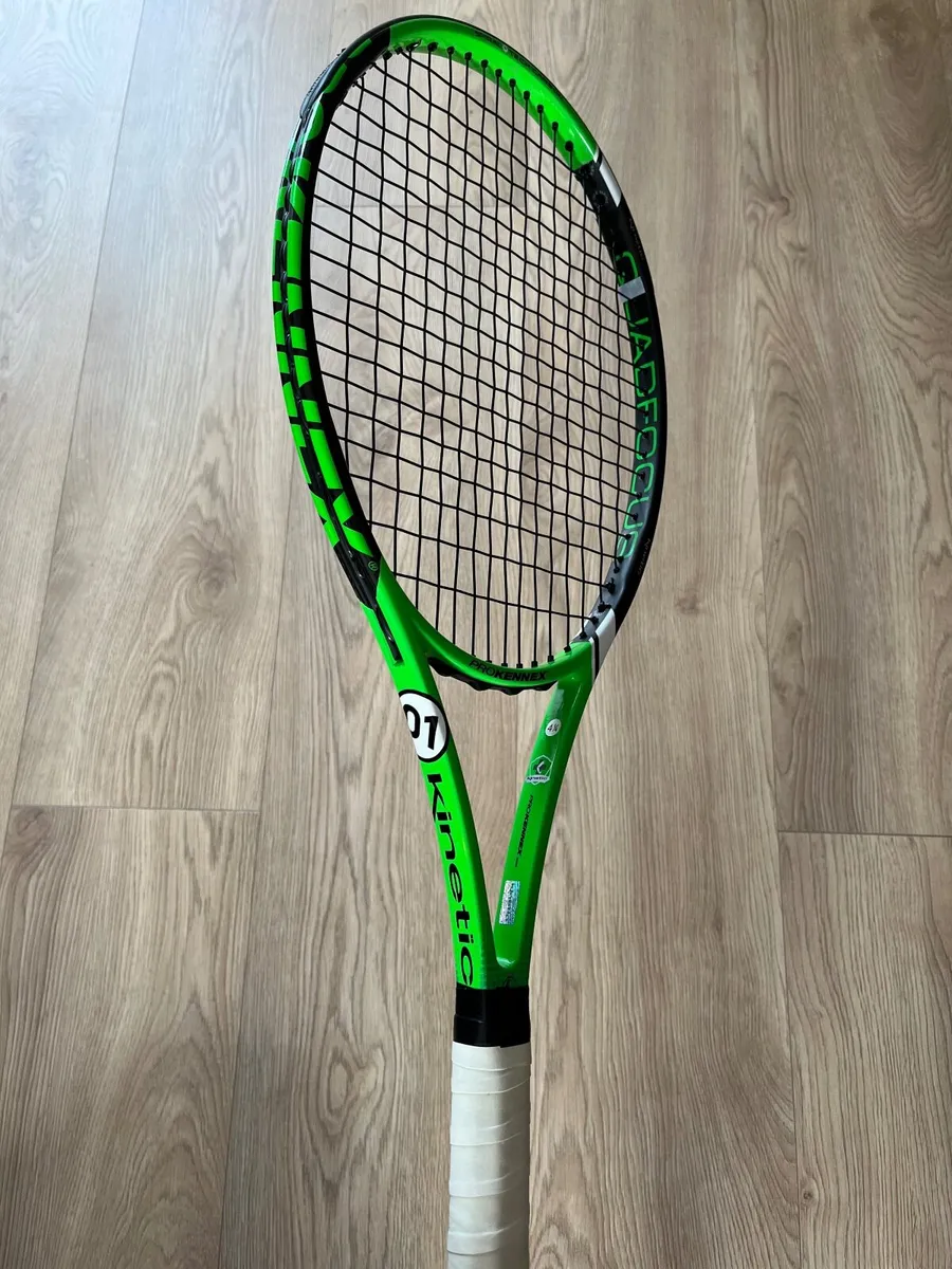 Tennis racket - Image 1