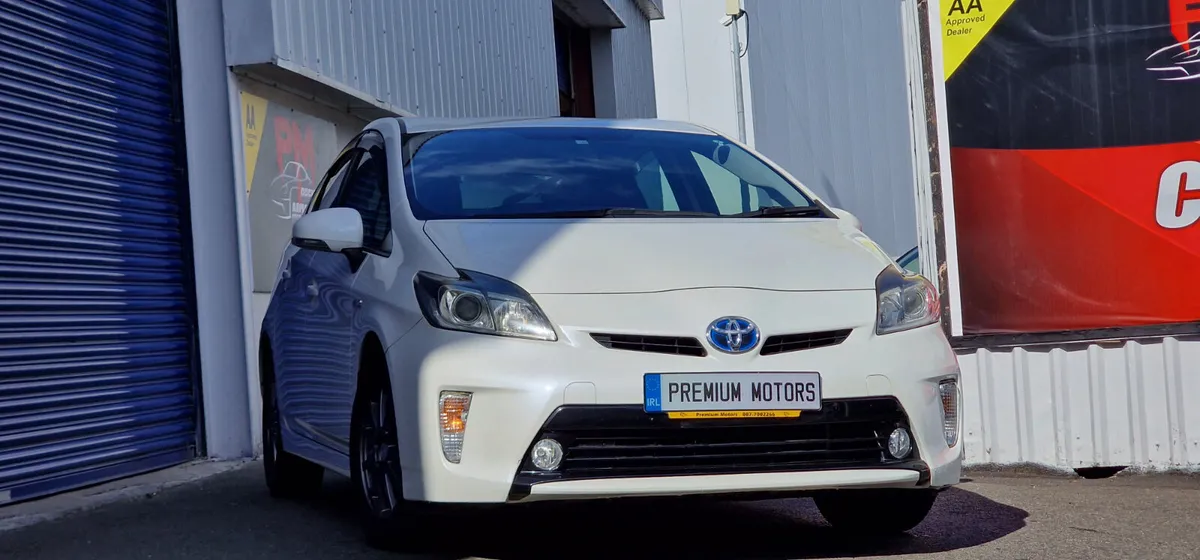 Toyota prius AA Approved - Image 2