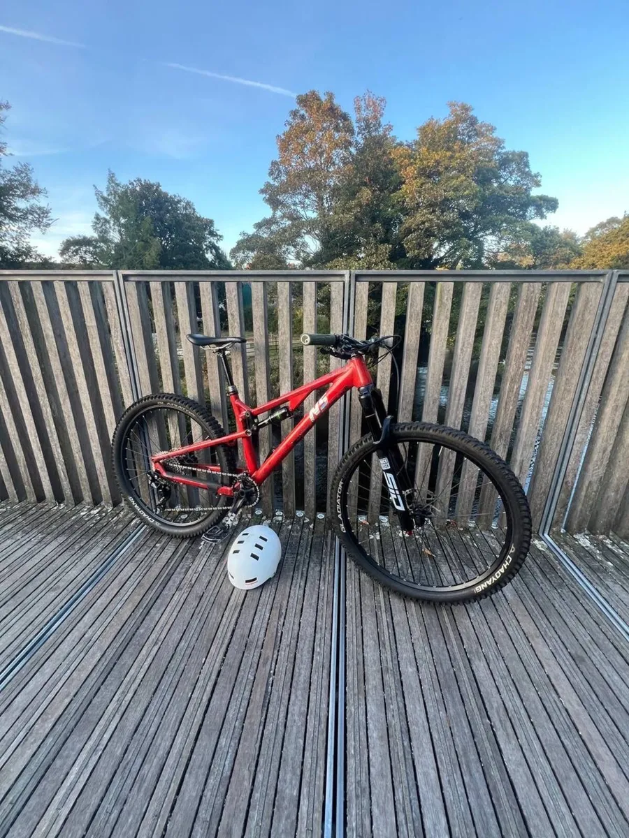 Mountain bike - Image 1