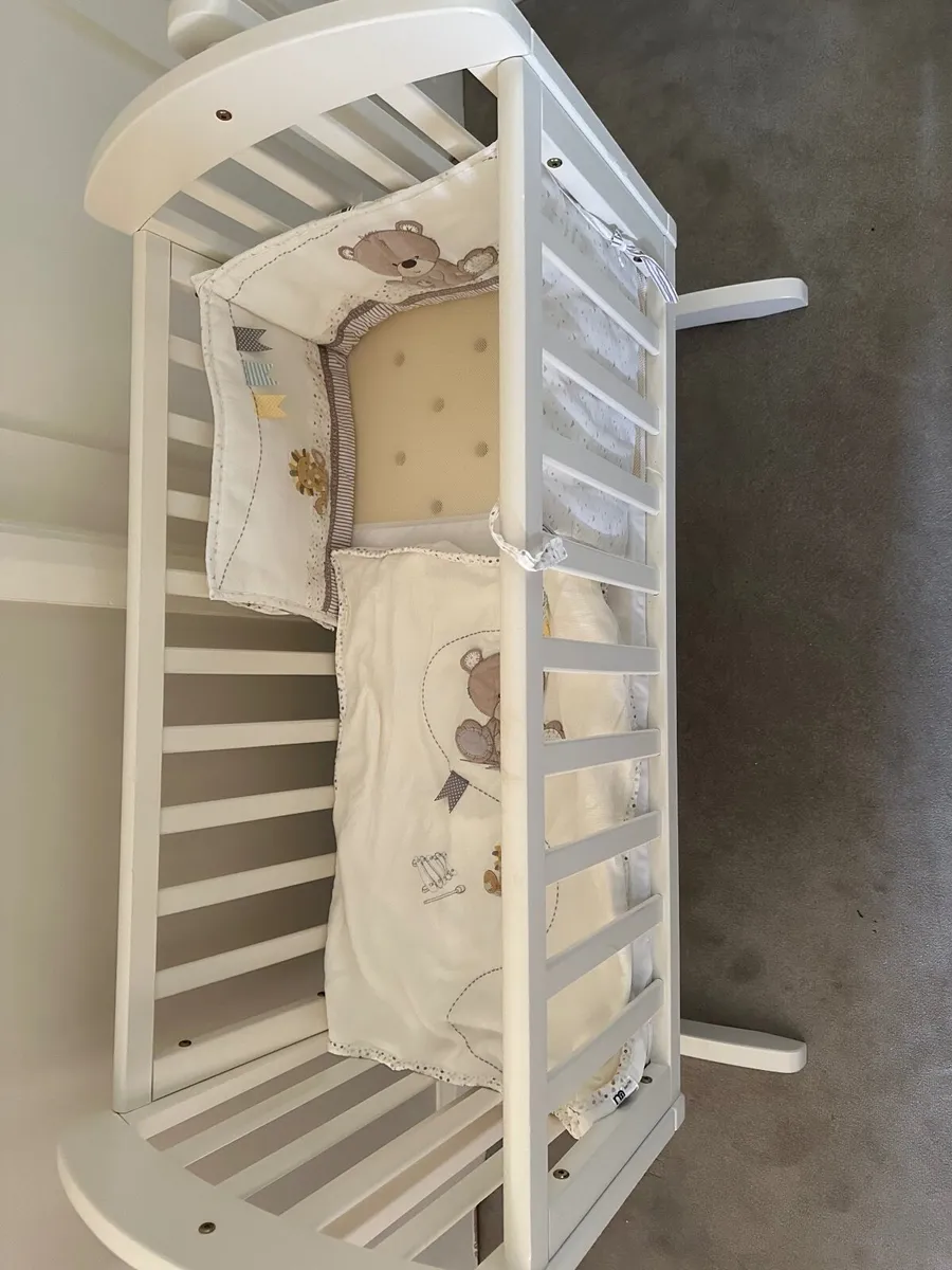 Mamas and Papas Breeze Crib - Image 3