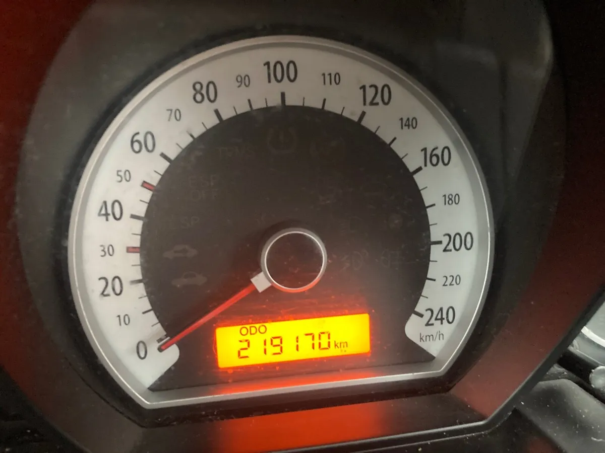 Kia Ceed 2008 1.6 diesel, new clutch and discs - Image 2