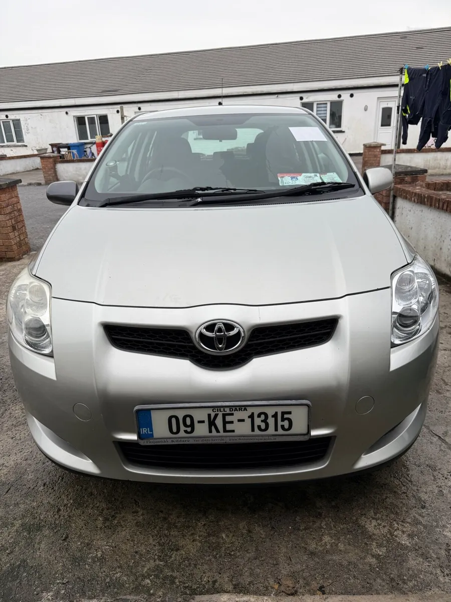 Toyota Auris 1.4D Terra 2009 - Image 1