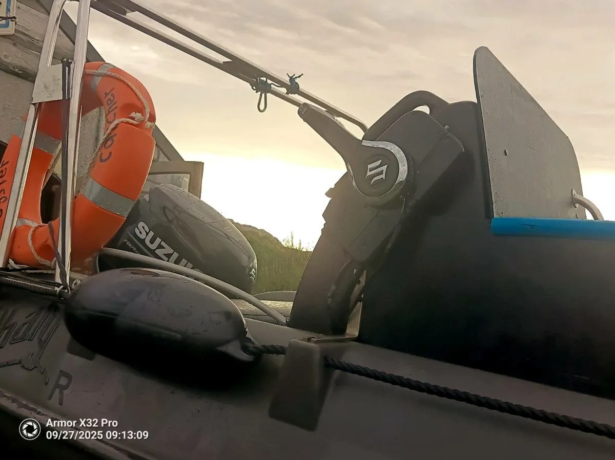 Boat - Image 4