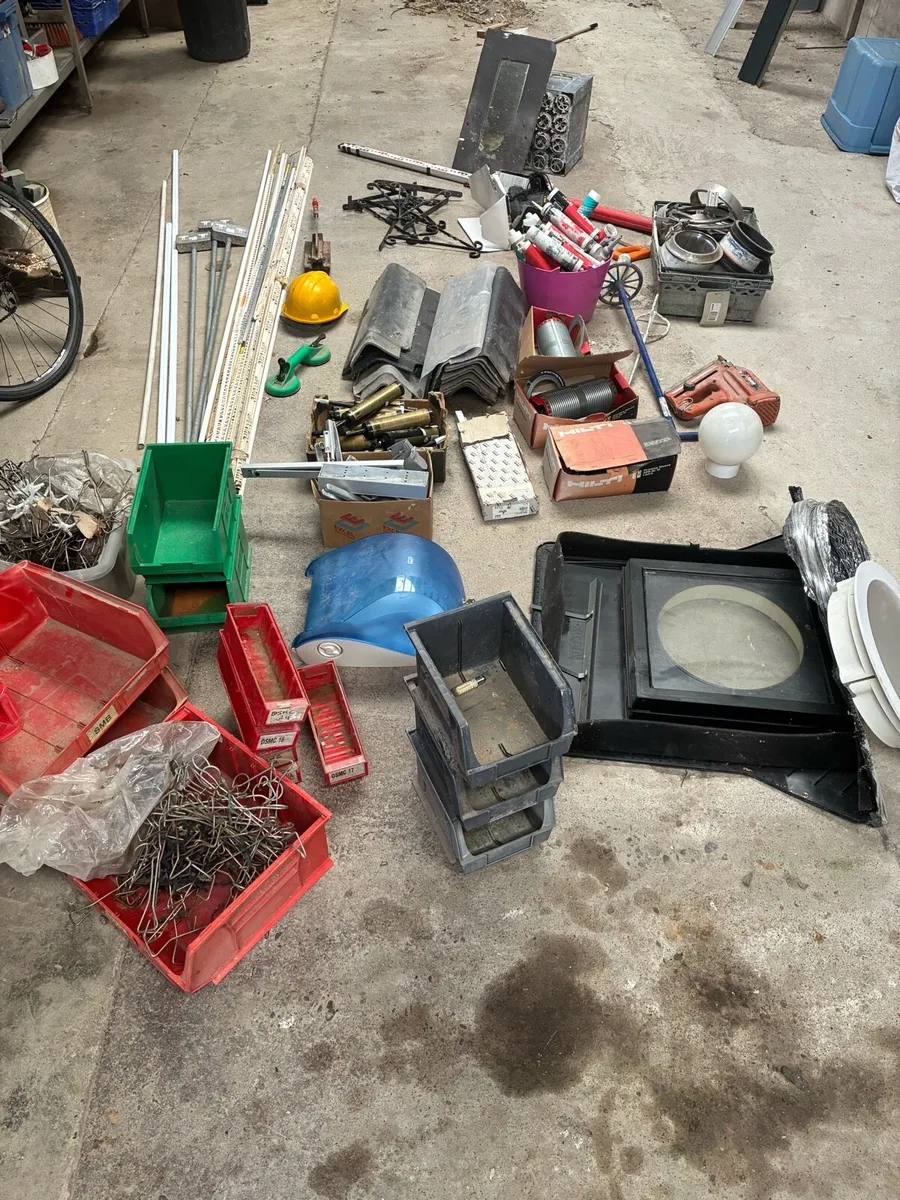 Building miscellaneous - Image 1