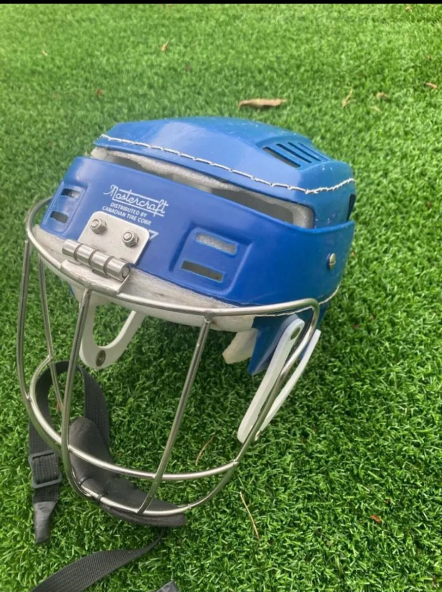 Oldstyle blue hurling helmet - Image 1