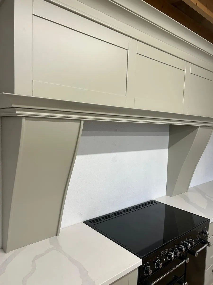 Large painted kitchen farrow & ball - Image 3