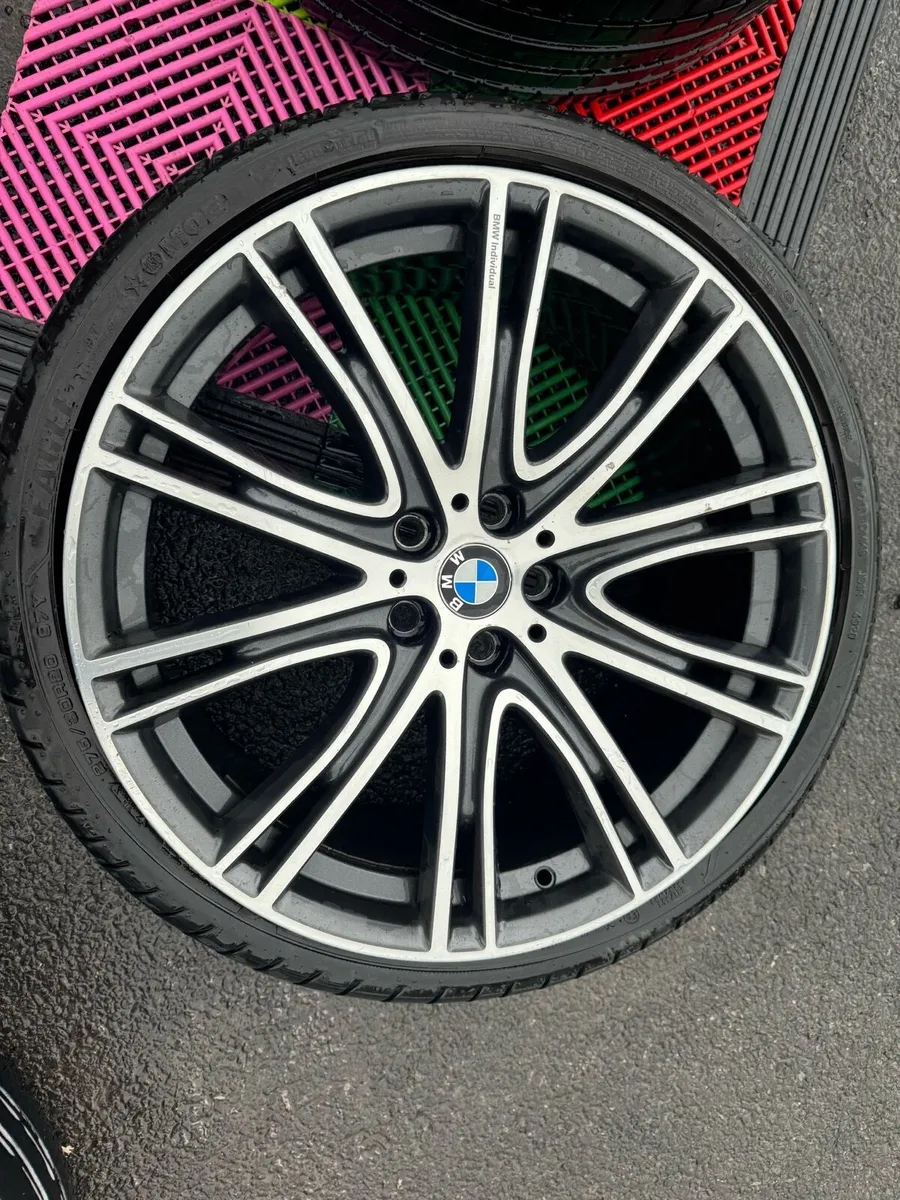 Genuine BMW 759i 20” alloys - Image 1