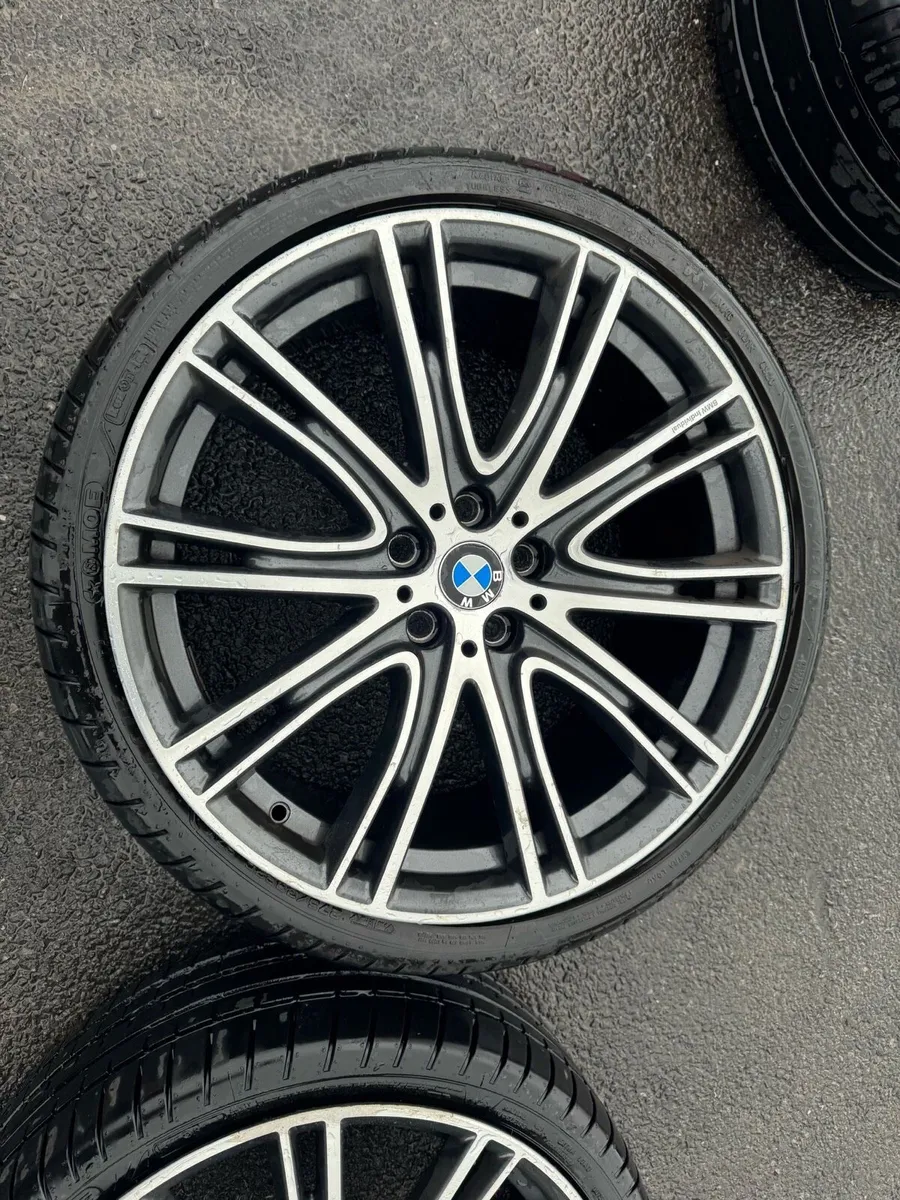 Genuine BMW 759i 20” alloys - Image 3