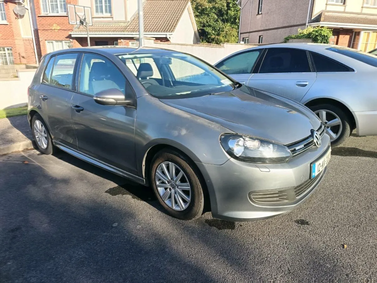 Volkswagen golf - Image 2
