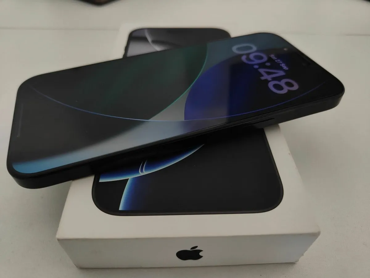 iPhone 16 Pro Max 512GB - Warranty - 100% BH - Image 4