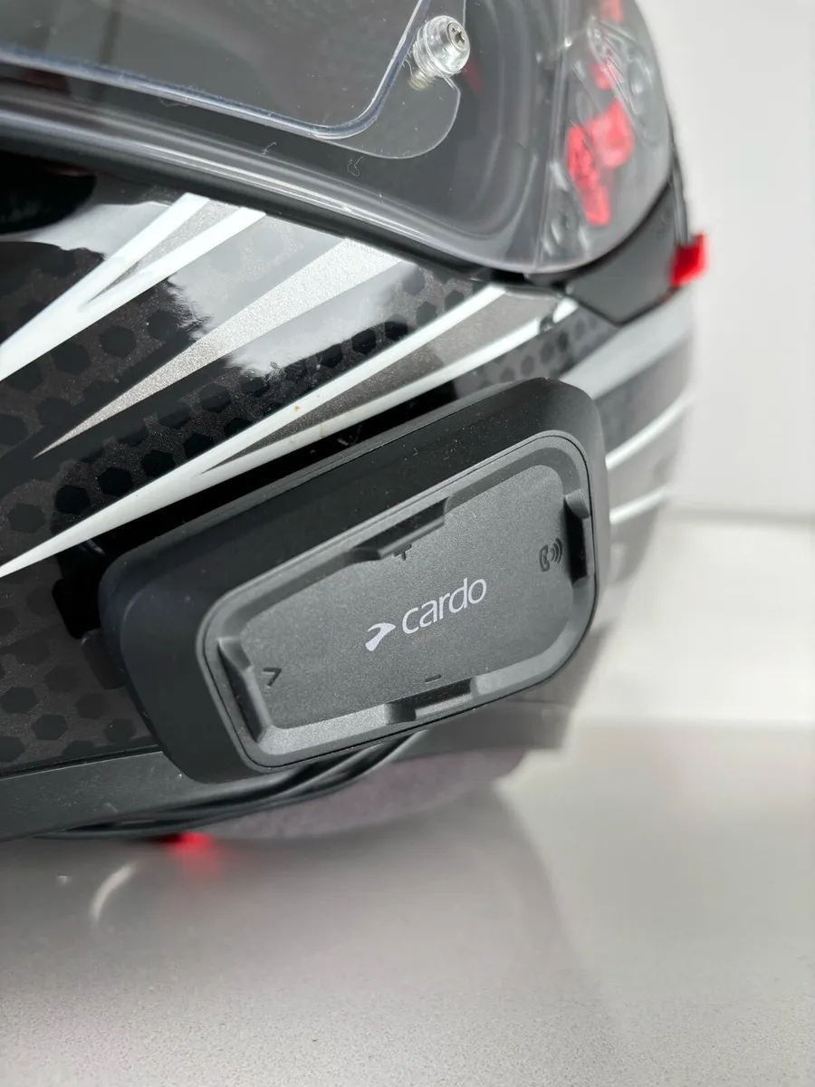 Helmet with GoPro and Cardo system - Image 4