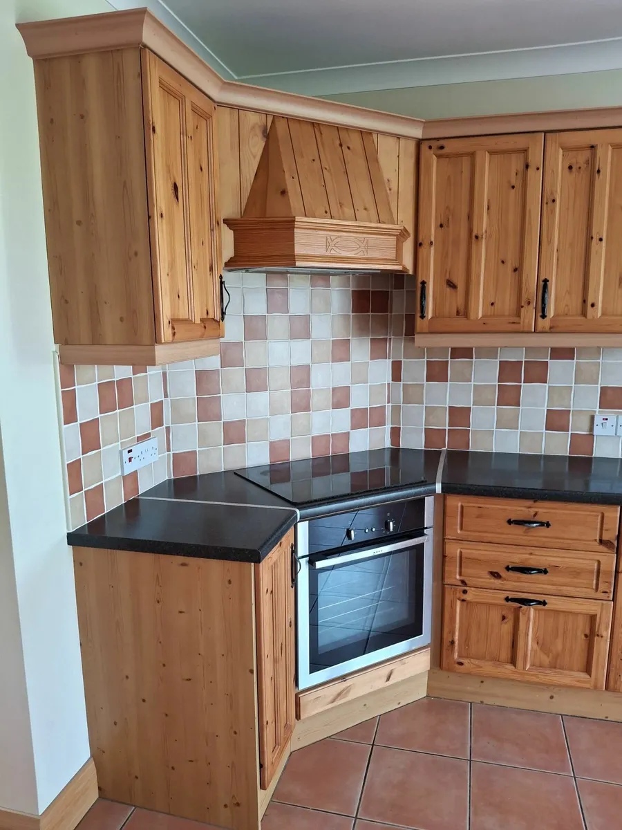 Kitchen - Image 4