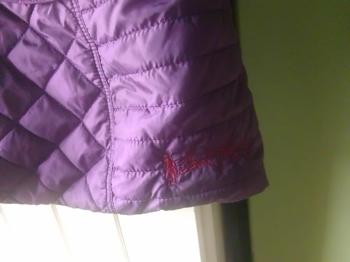 JACK MURPHY PURPLE QUILTED FLEECE LINED GILET 16 - Image 3