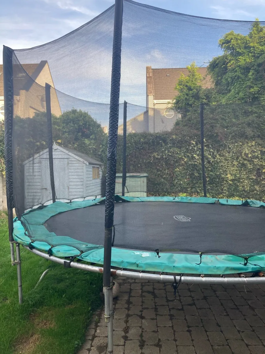 Berg Trampoline - Image 2