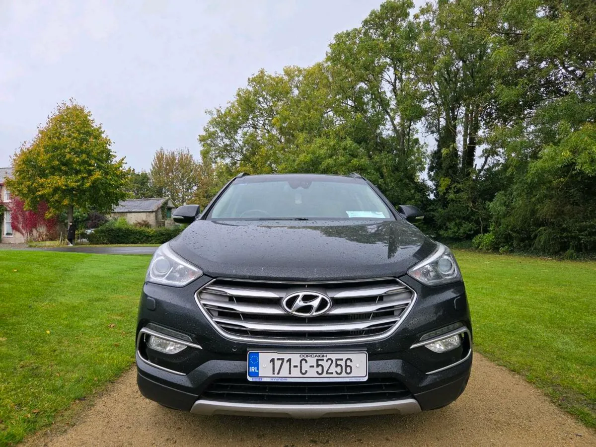 HYUNDAI SANTA FE PREMIUM AUTOMATIC 7 SEATS - Image 3