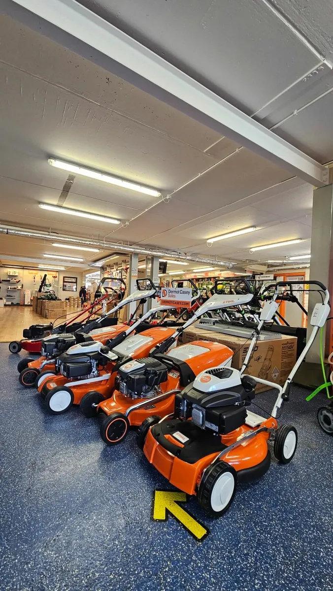 Selection Of Lawn Mowers On Sale - Image 2