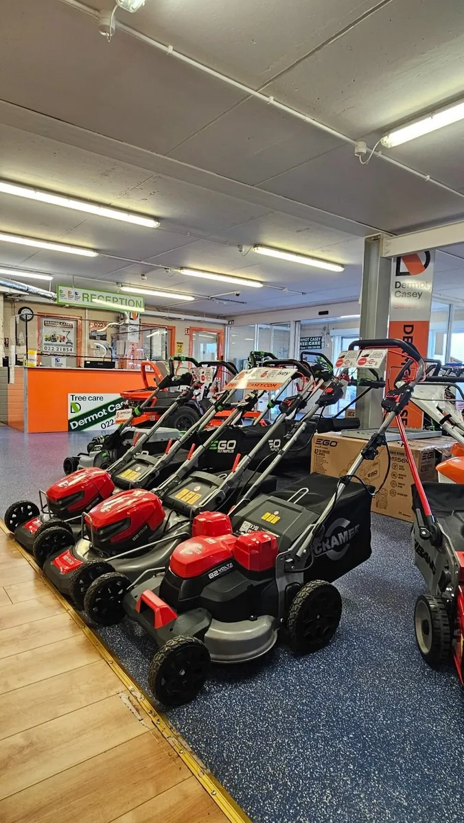 Selection Of Lawn Mowers On Sale - Image 4