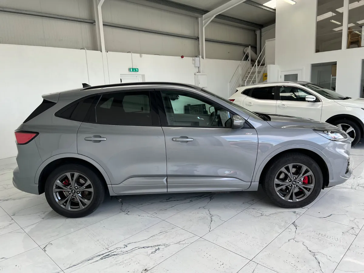 212 REG  FORD KUGA ST LINE GREY - Image 2