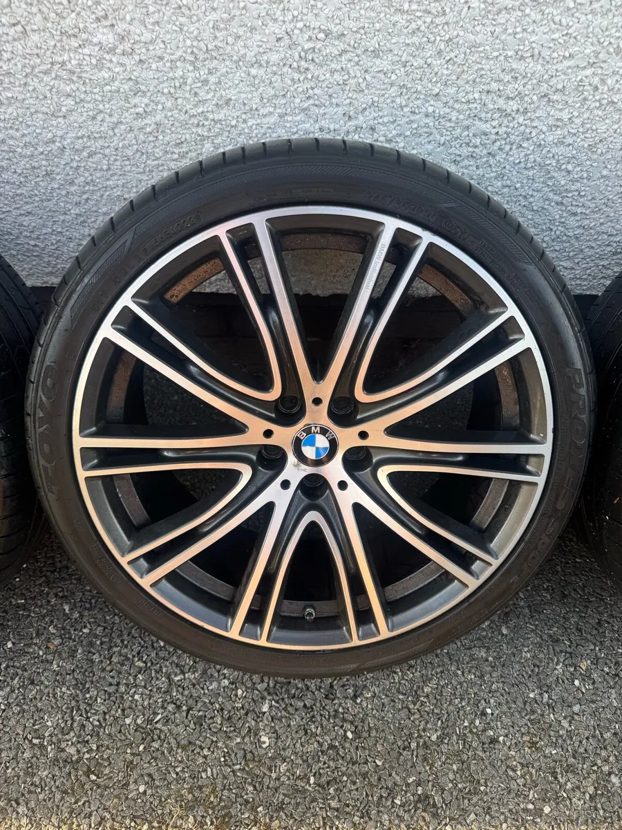 20’ GENUINE BMW G30 ALLOY WHEELS & TYRES 759M - Image 3