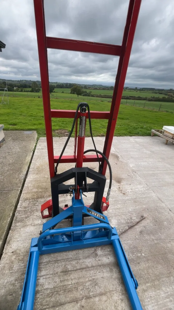 Fork lift mass with bale handler - Image 4