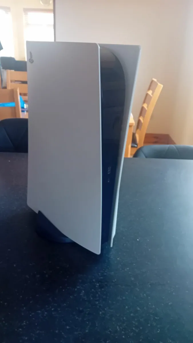 PS5 + Any game from 3rd pic - Image 2
