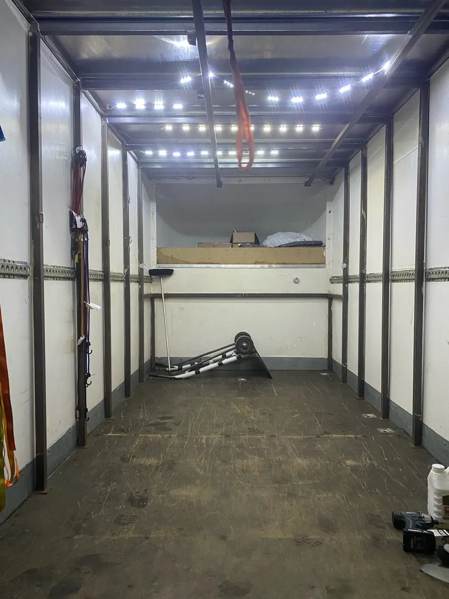 MAN WITH A VAN TAIL LIFT - Image 1