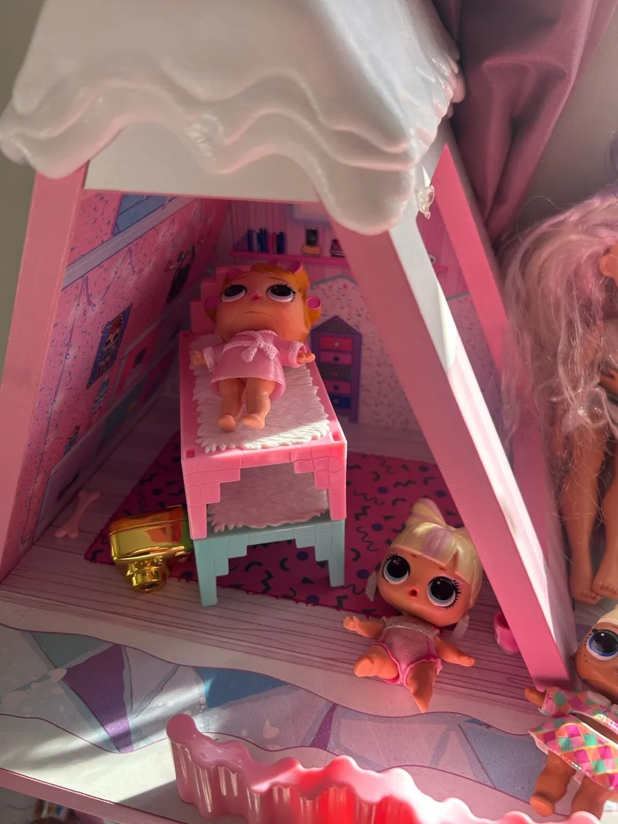 LOL and Barbie and OMG dolls - Image 3