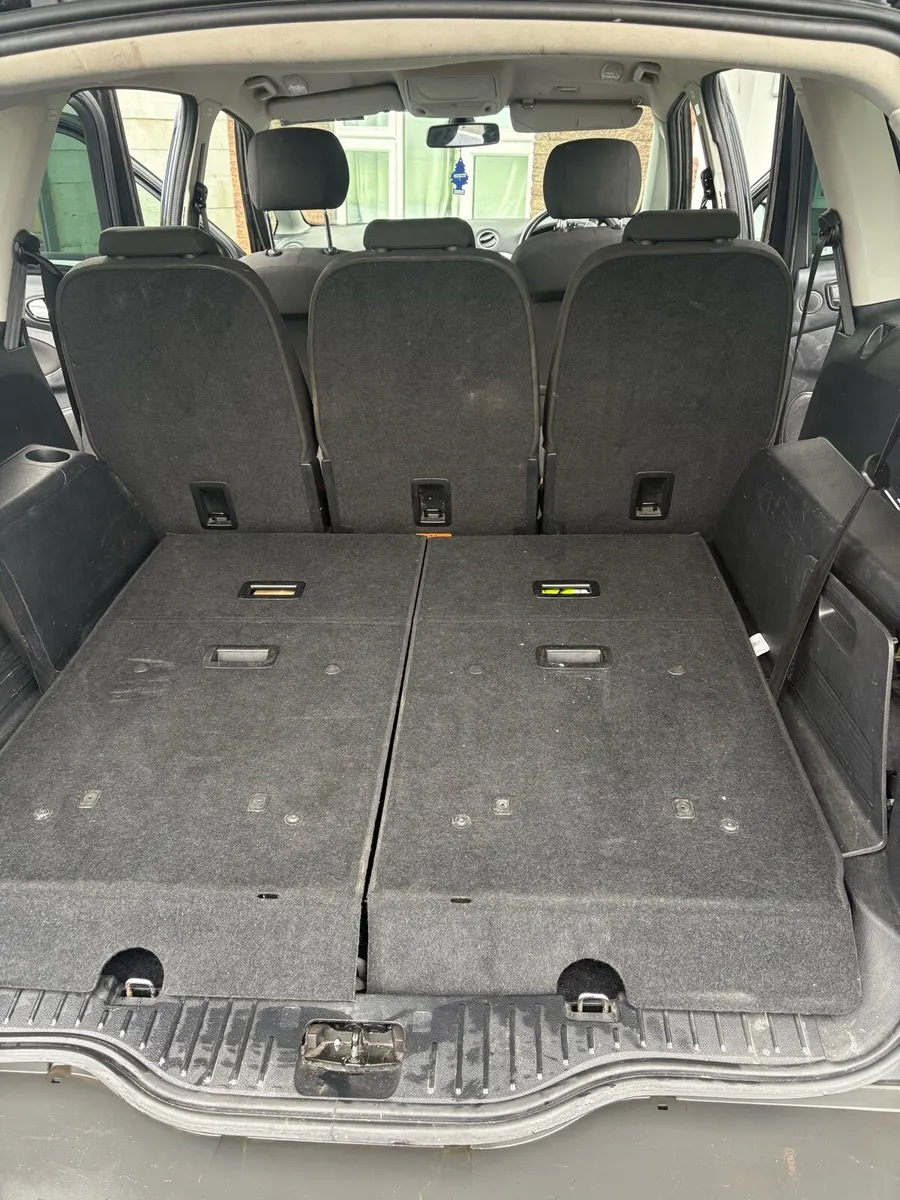 Ford S Max Titanium Automatic - Image 4