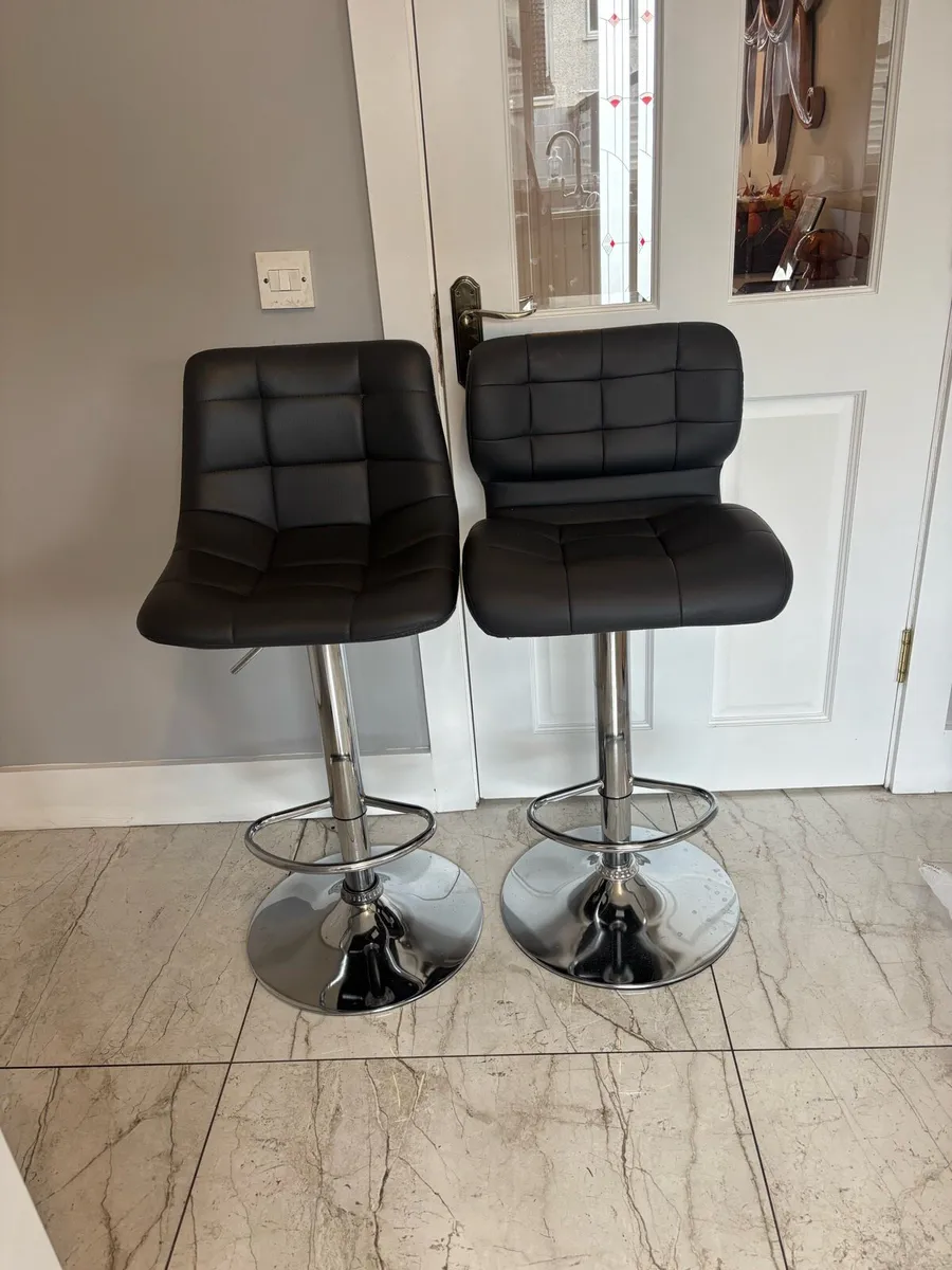 Bar stool - Image 2