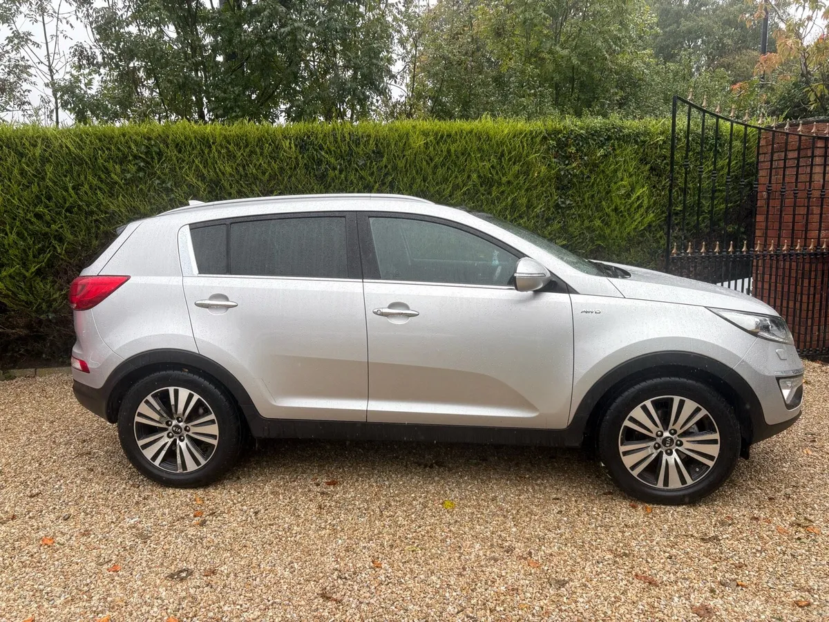 2015 Kia Sportage ,4x4, 6 speed manual - Image 1