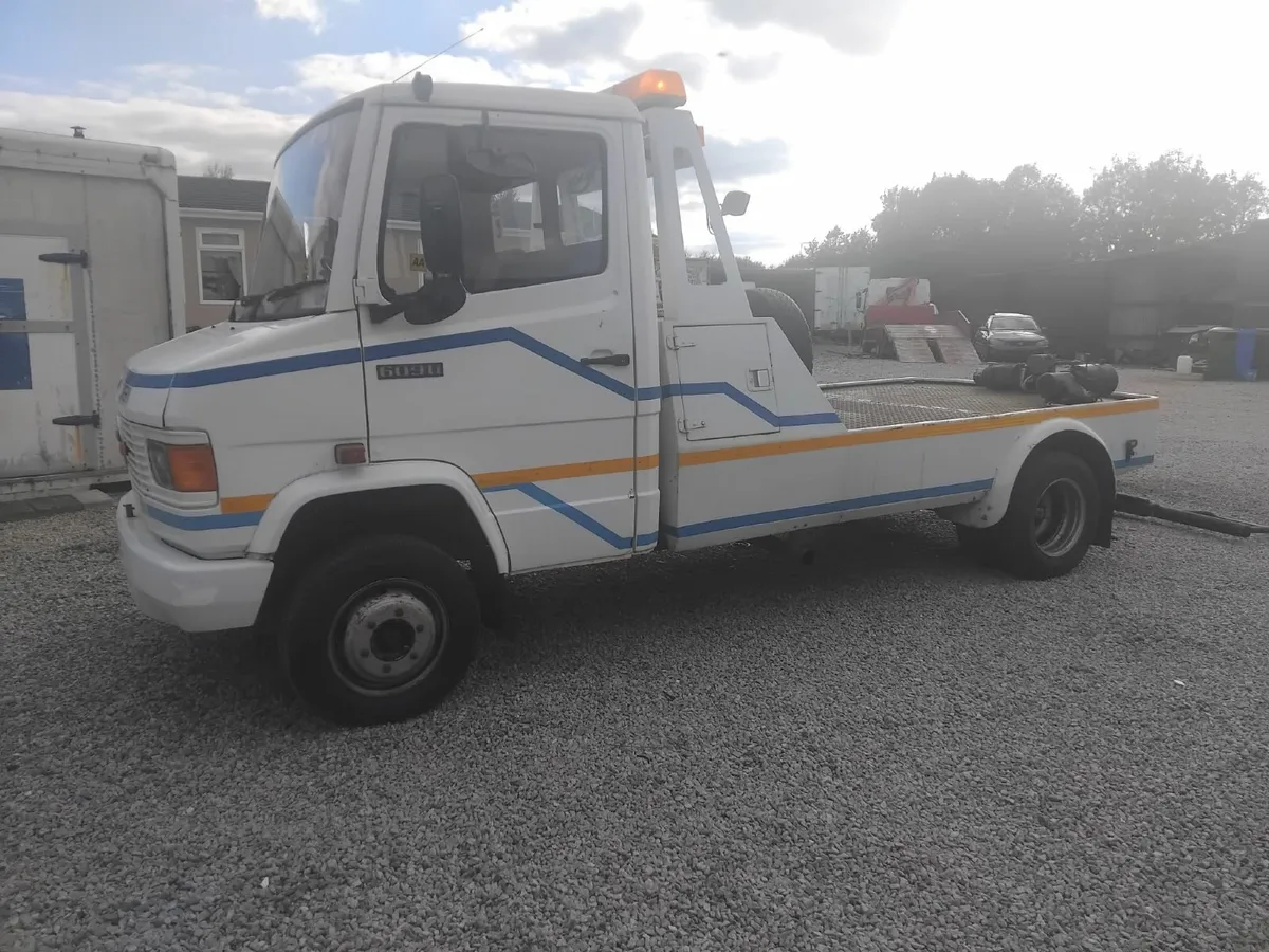 Vintage Mercedes Lorry - Image 3