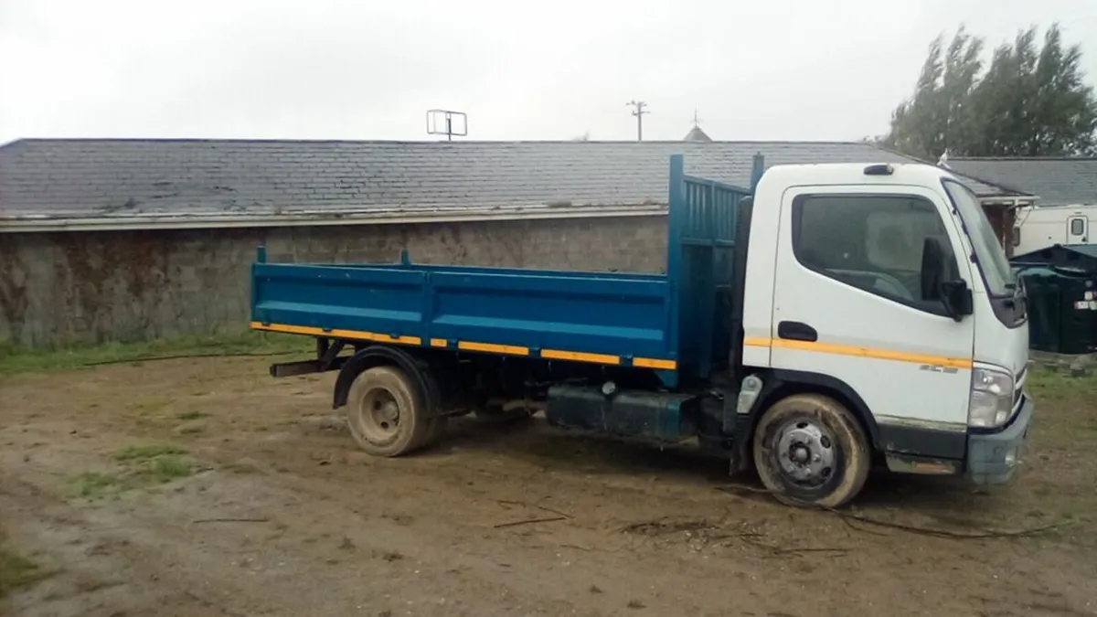 Mitsubishi Canter 2007 - Image 1