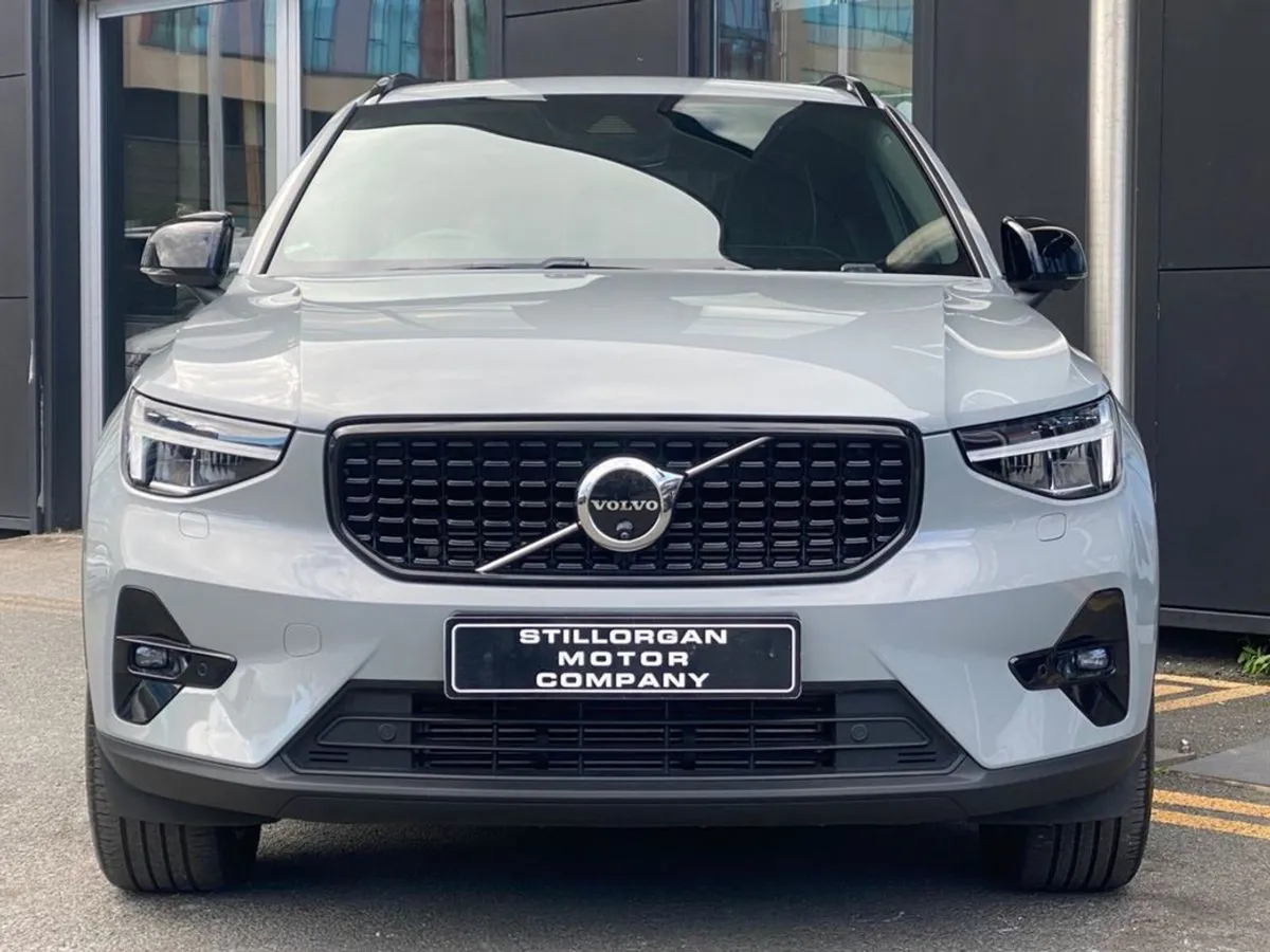 Volvo XC40 T5 Ultimate Recharge Auto (phev) - Image 2