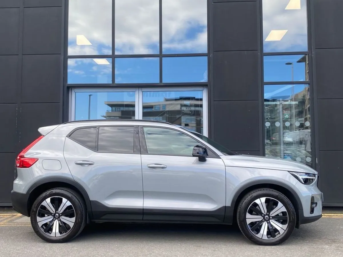 Volvo XC40 T5 Ultimate Recharge Auto (phev) - Image 4