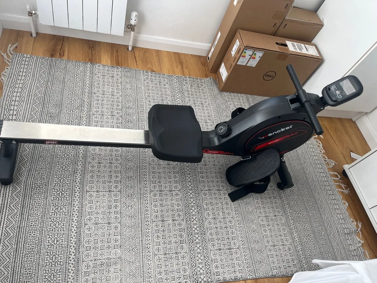 Rowing machine - Image 1
