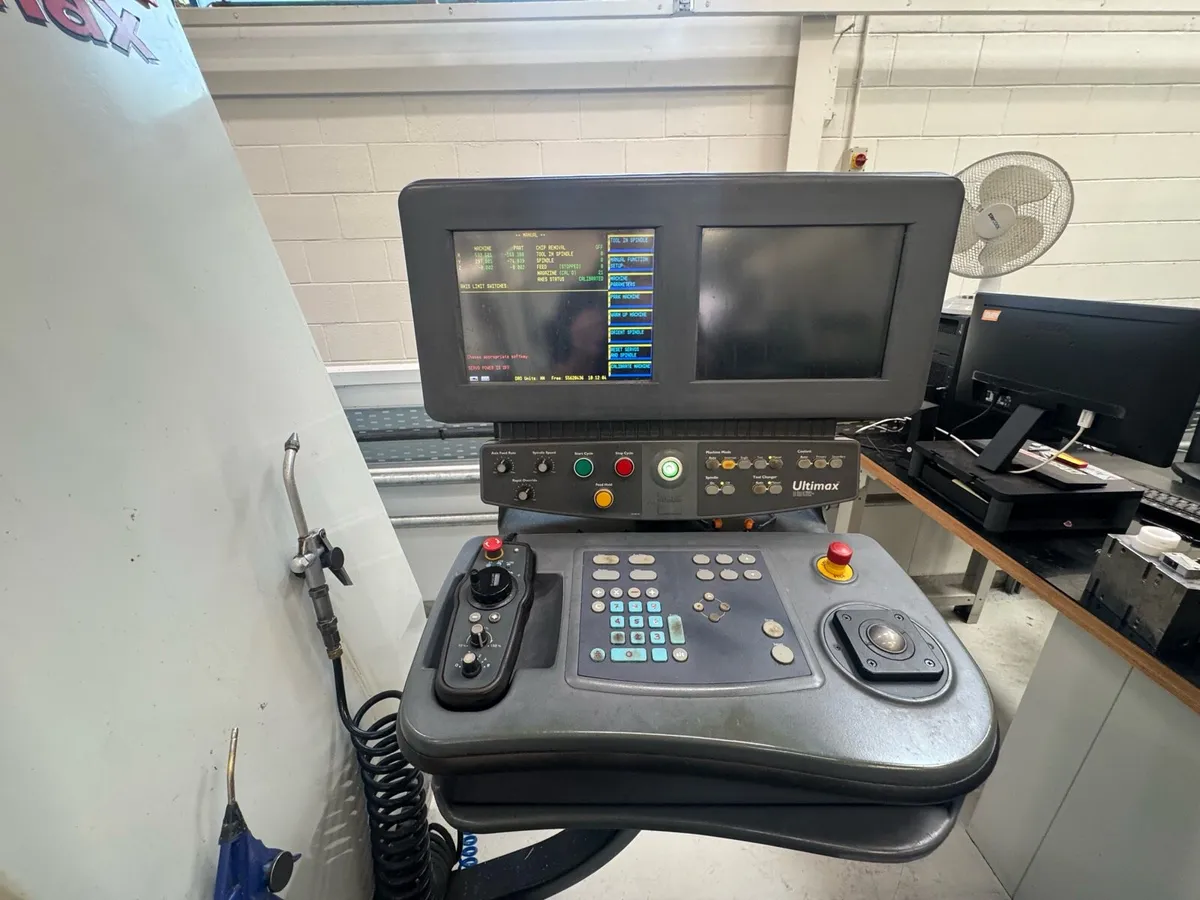 Hurco VMX42 - Image 3