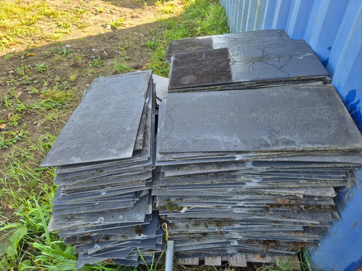 Roof Slates - Image 3