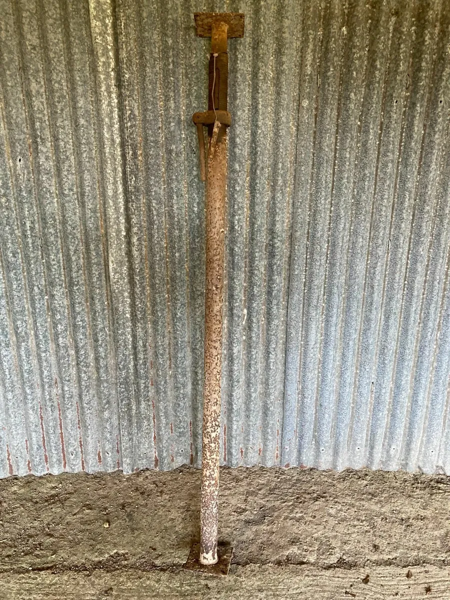 Heavy duty Acrow Props