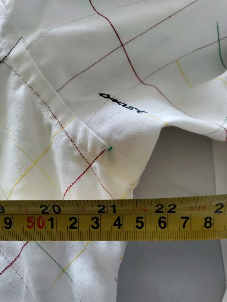 Oakley shirt L - Image 2