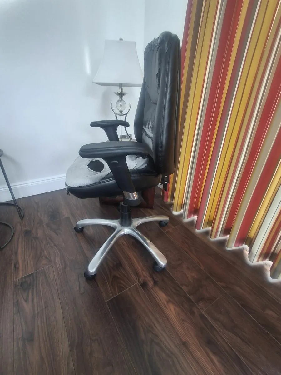 Office chair - Image 2
