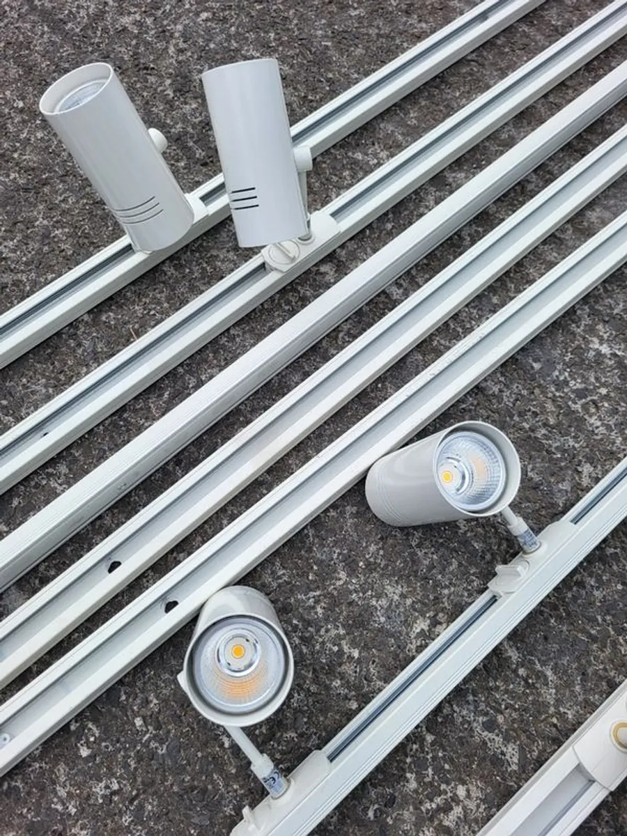 LED Track Spotlights and Track Rails Excellent Condition - Image 2