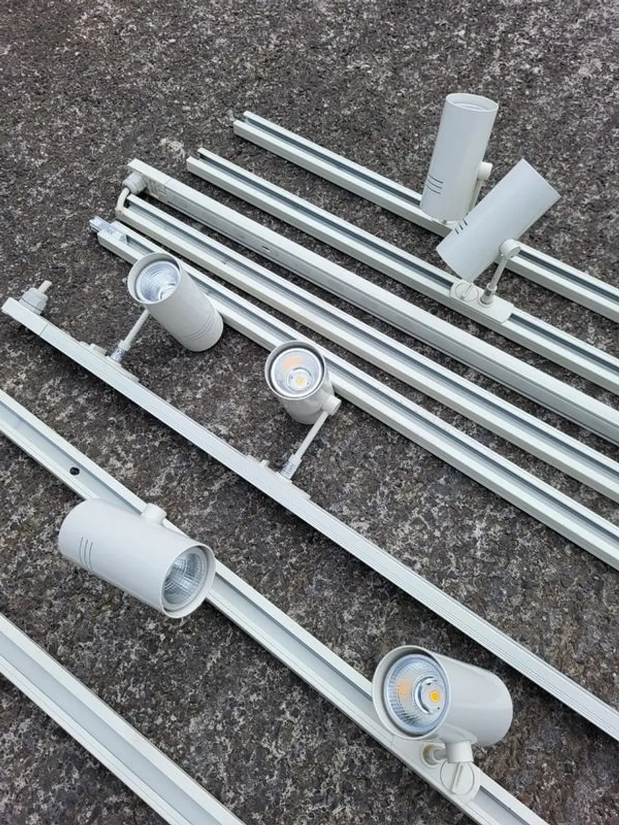 LED Track Spotlights and Track Rails Excellent Condition - Image 3