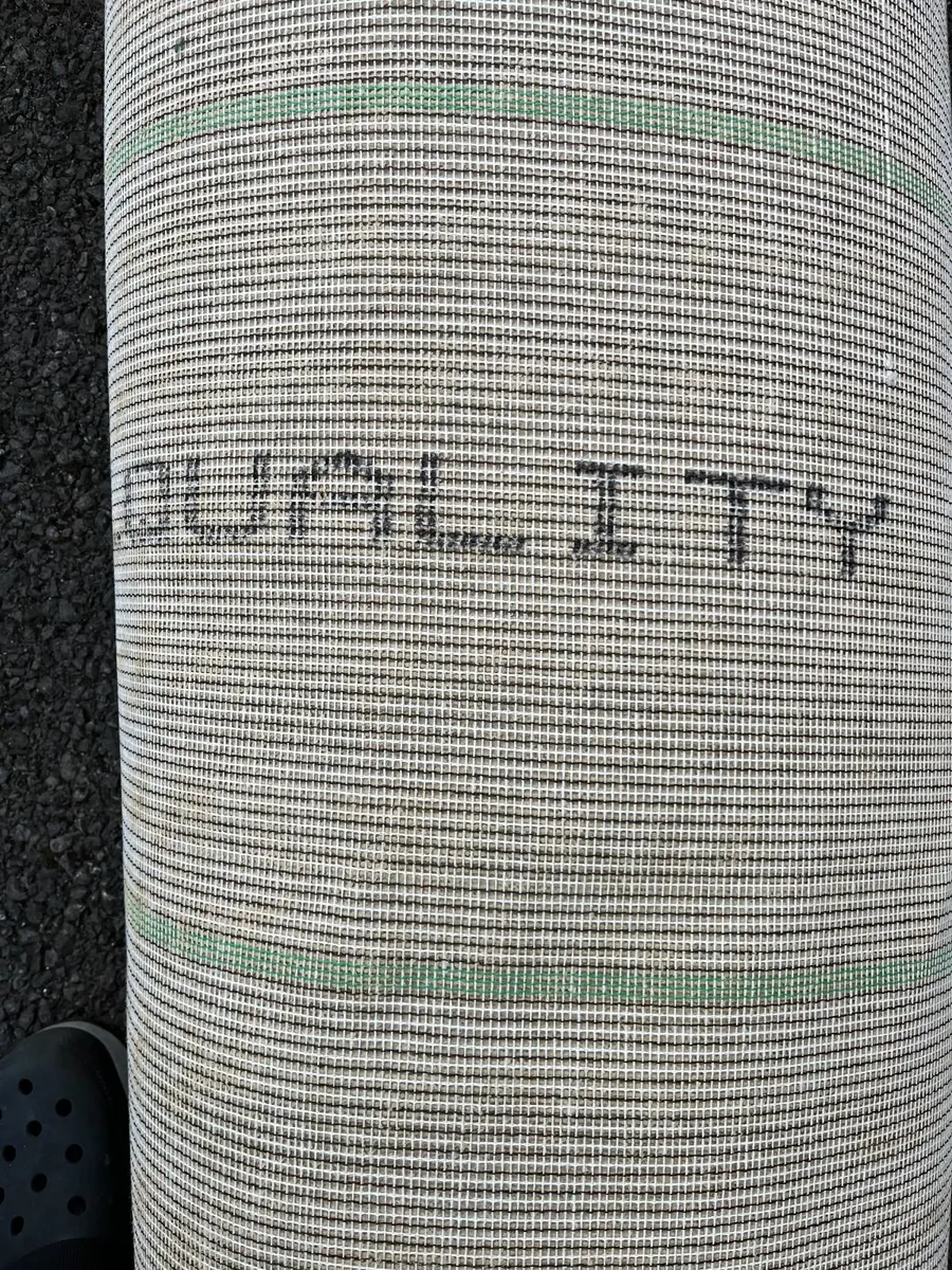 Carpet-Dark Green with Gold Fleck 12'6"X9'6" - Image 3