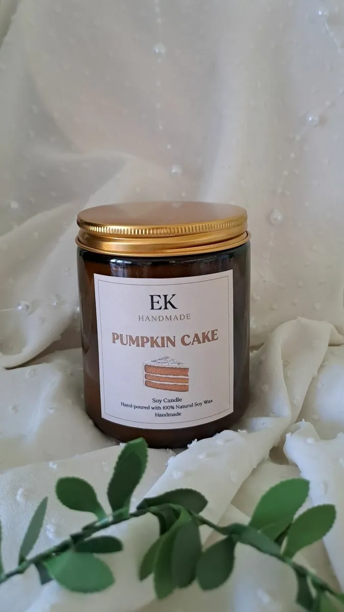 Soy Handmade Candle Pumpkin Cake 250ml - Image 2